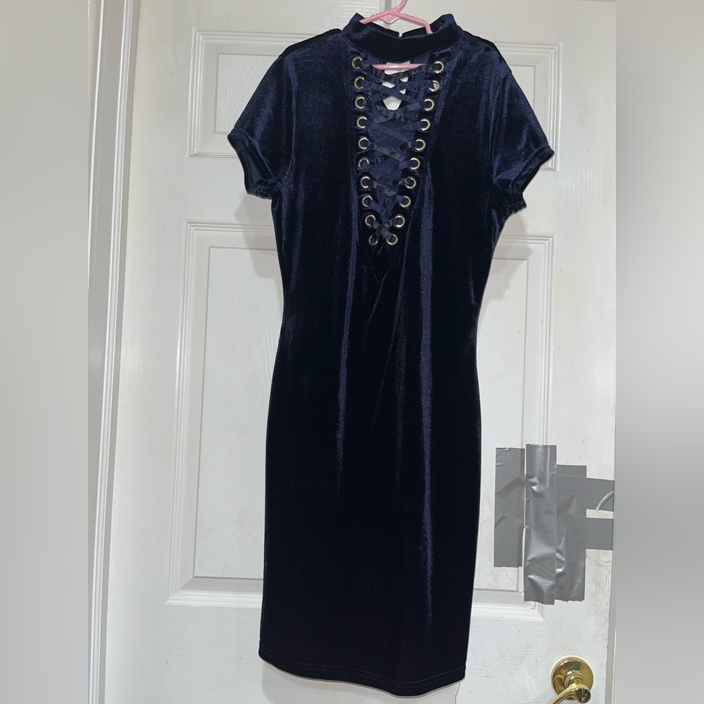 🆕 Blue velvet dress